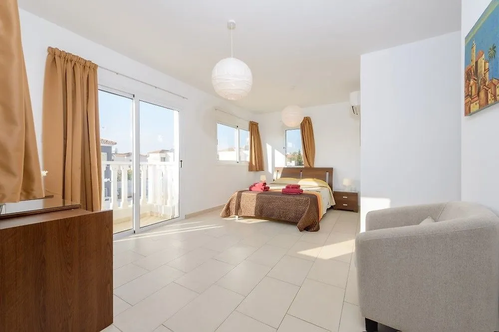 Villa Cornelia Ayia Napa Kypr